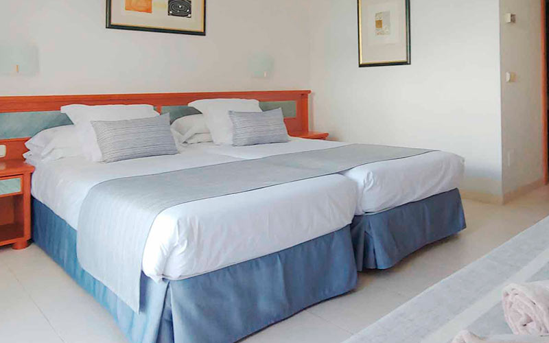 hotel rocamarina standard zimmer bett standard zimmer bett hotel rocamarina