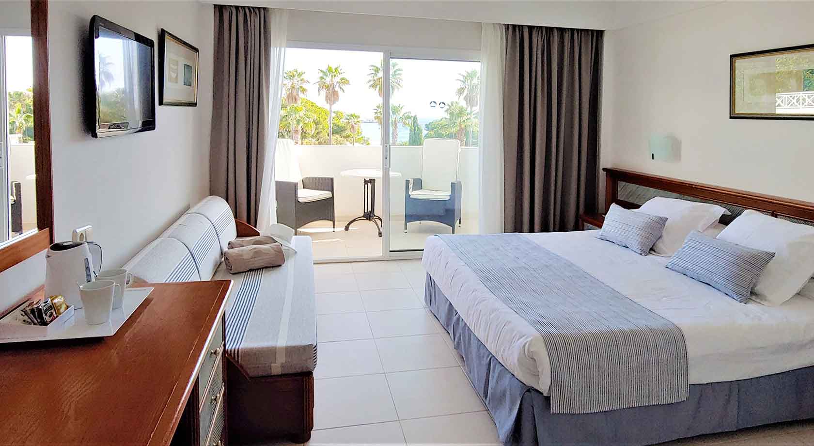 chambre supérieure hotel rocamarina chambre supérieure hotel rocamarina